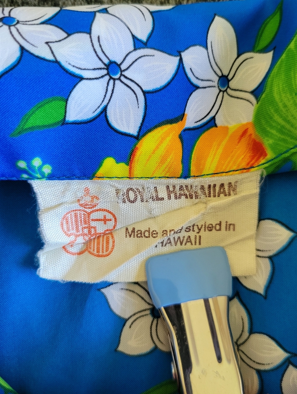 Royal Hawaiian | Vintage Blue + Yellow Floral Button-Up - Picture 5 of 5